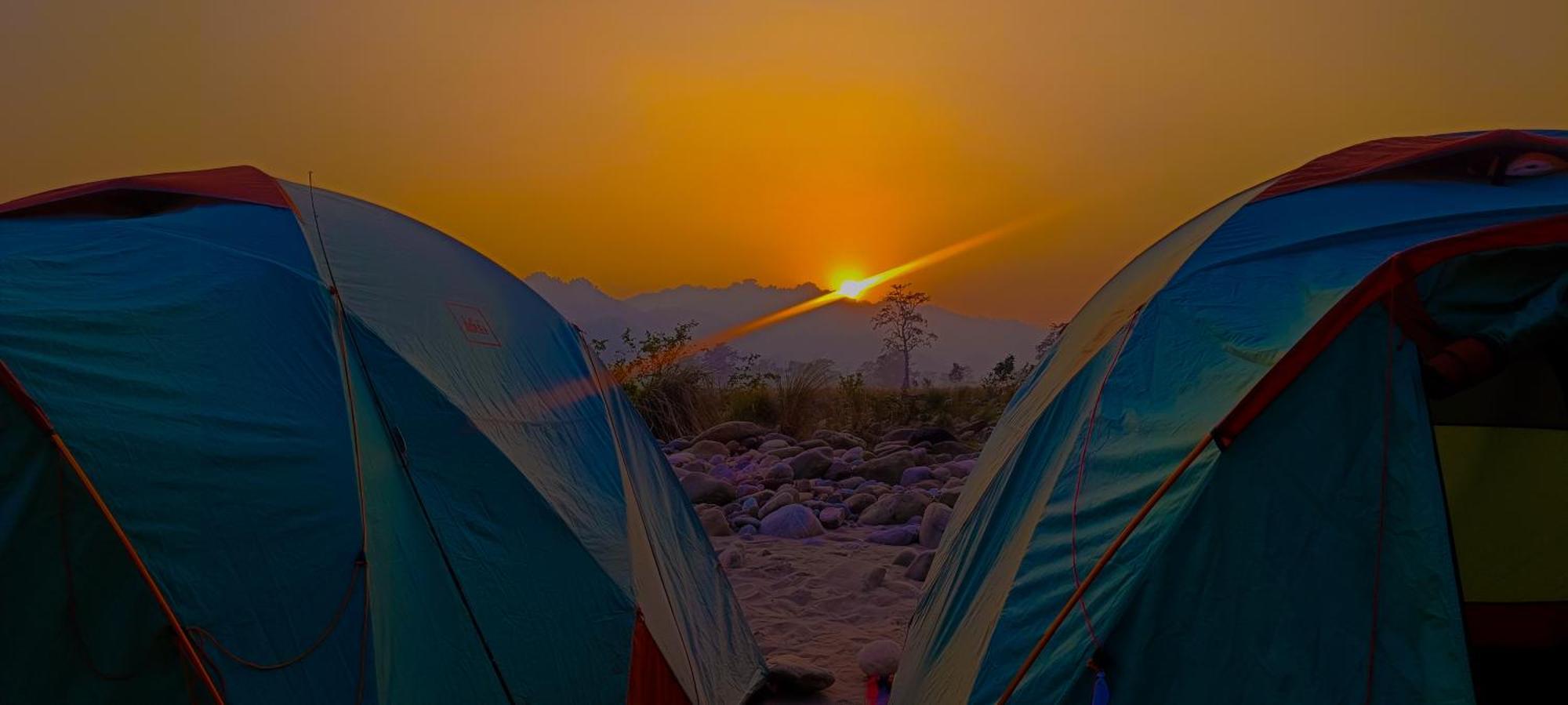 Mr. B'S Place Bardiya Esterno foto